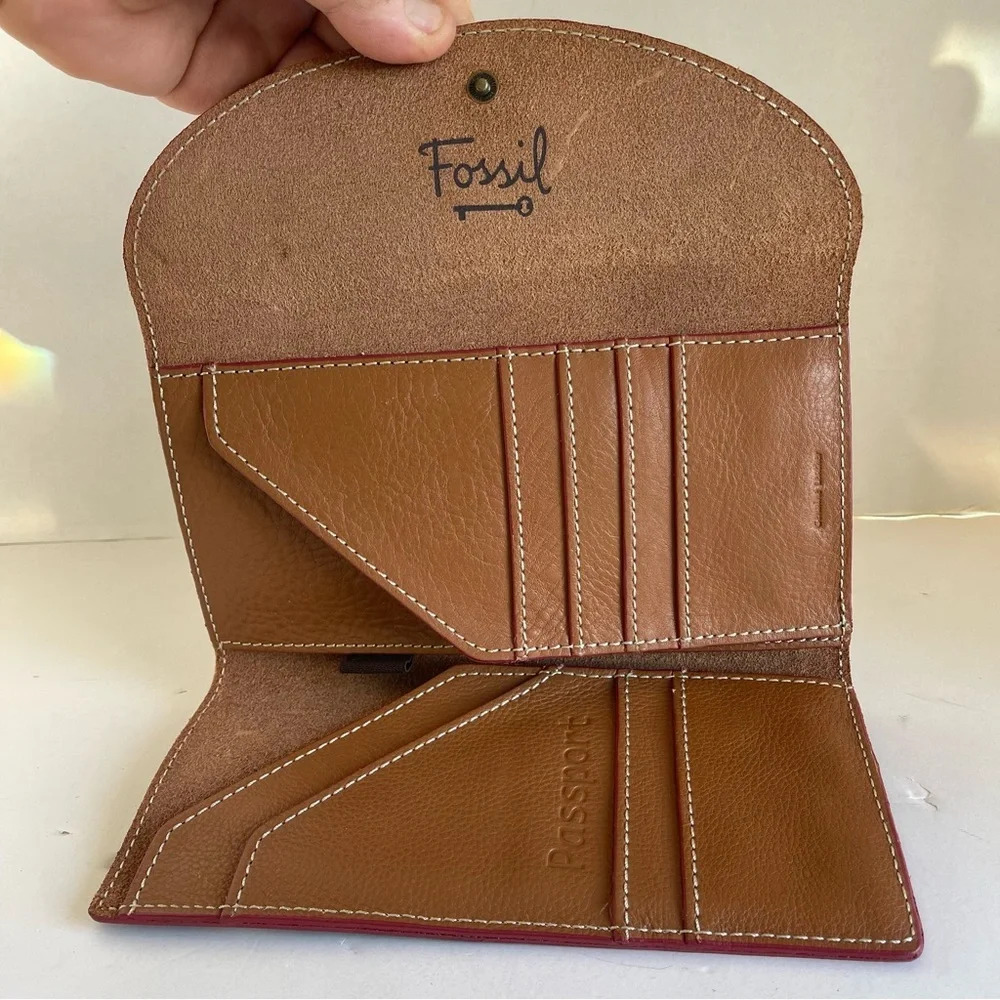 Fossil Floral Passport Leather Wallet & Zip Up For 6 cards Compartment . - Picture 7 of 14